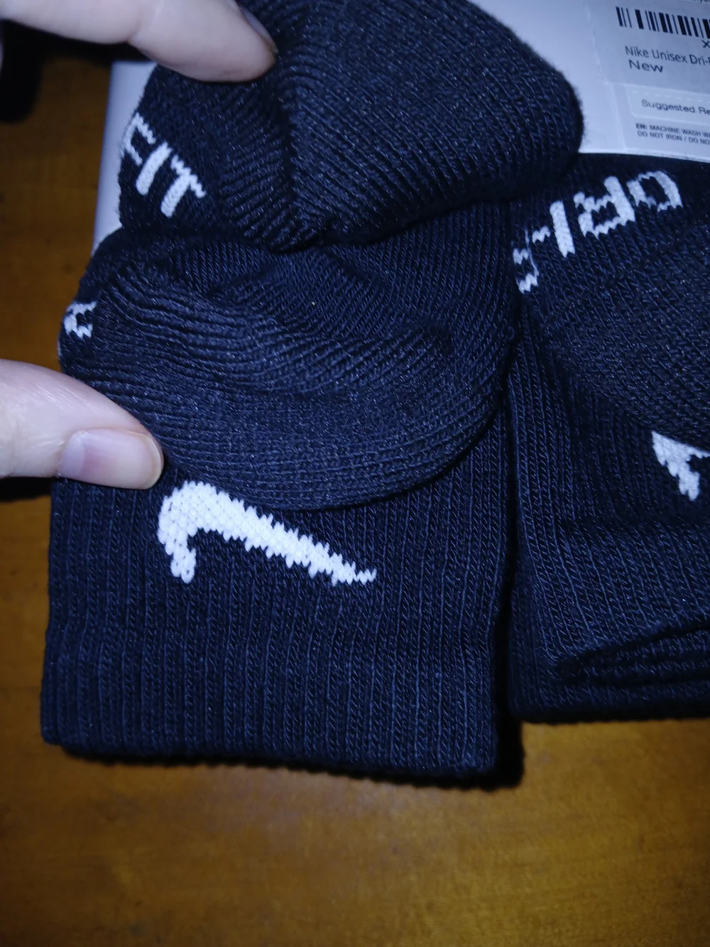 Nike Everyday Plus Dri-FIT Crew Socks - Black with White Swoosh (6-Pack)